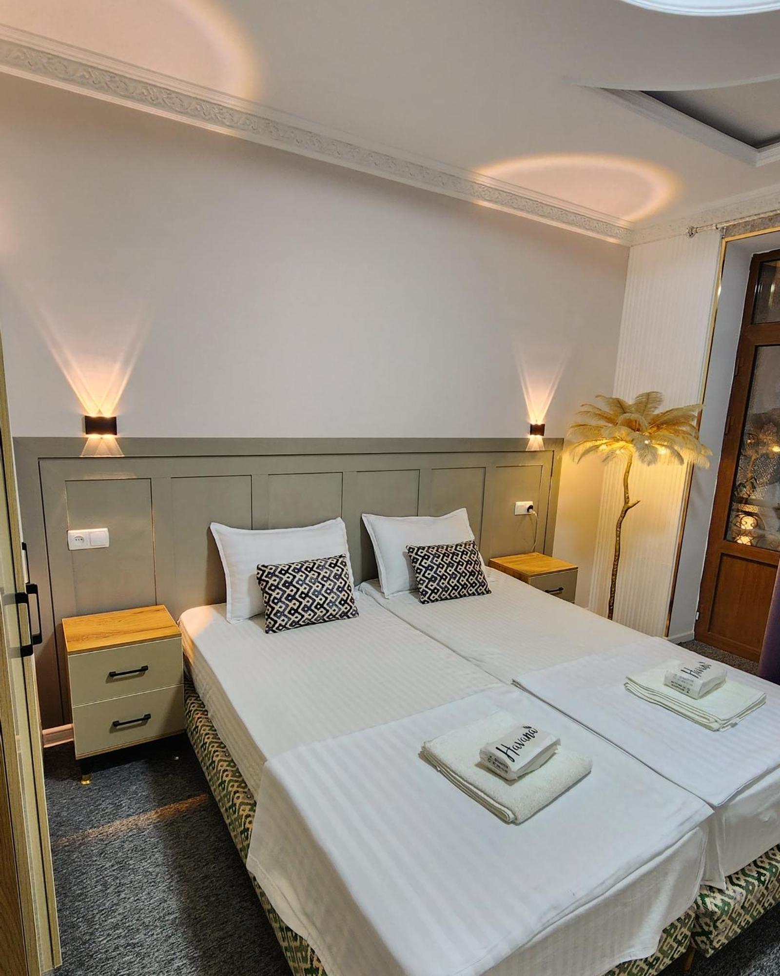 Hayati Hotel Самарканд Екстер'єр фото